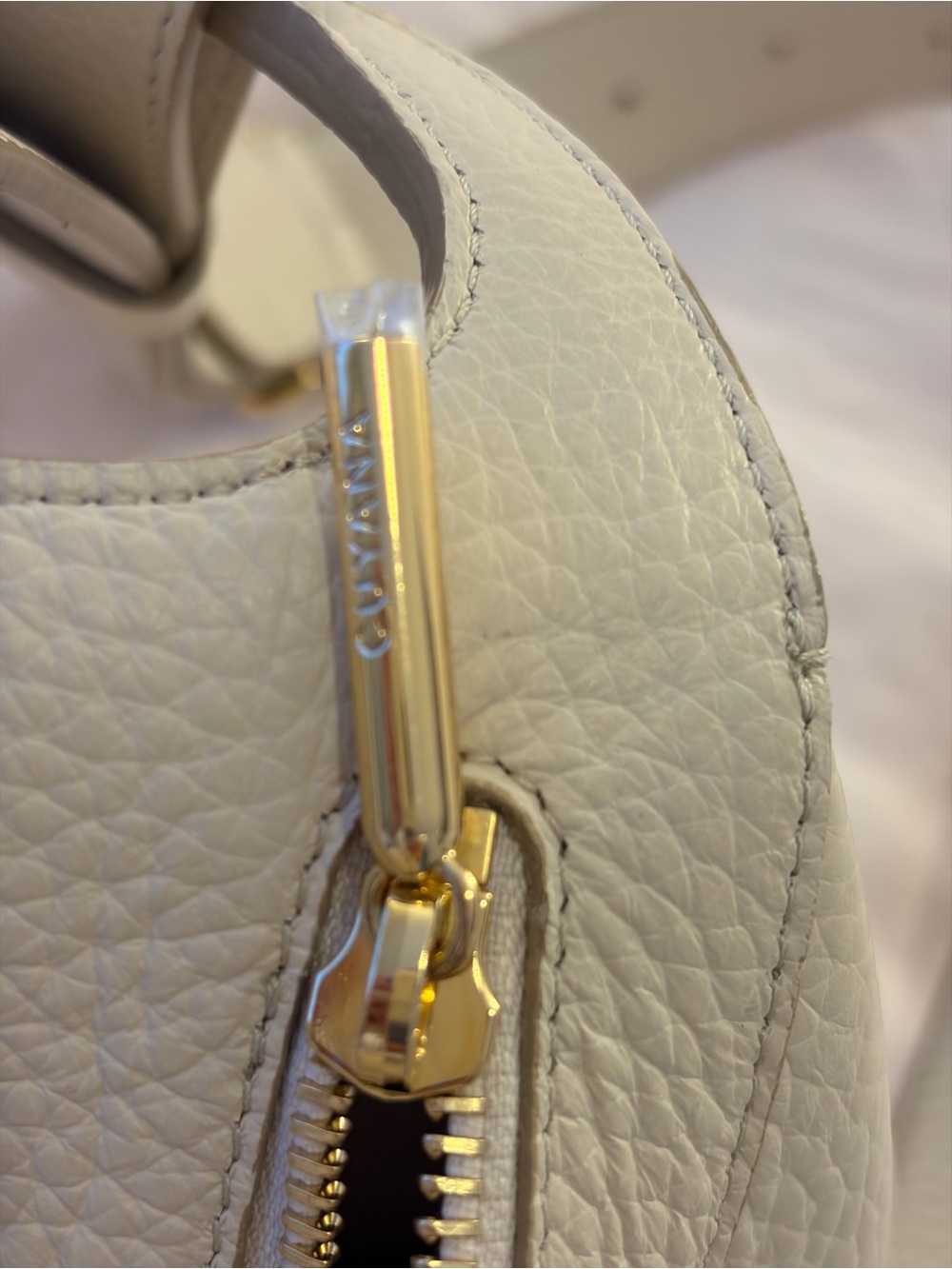 Cuyana Paloma Bag in Ecru - Picture 10 of 15